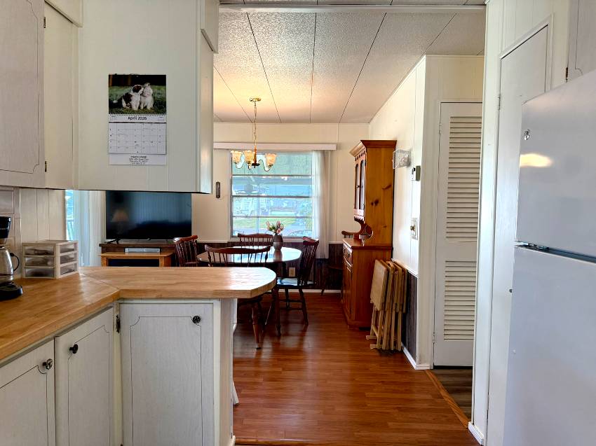 31 Center Rd a Palmetto, FL Mobile or Manufactured Home for Sale